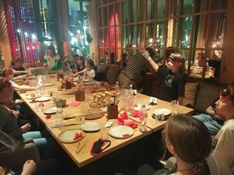 Мафия-НН: Начали праздновать начало школьных каникул и даже очень весело.